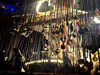Black Pearl Art & Bar - Cafes - Karon