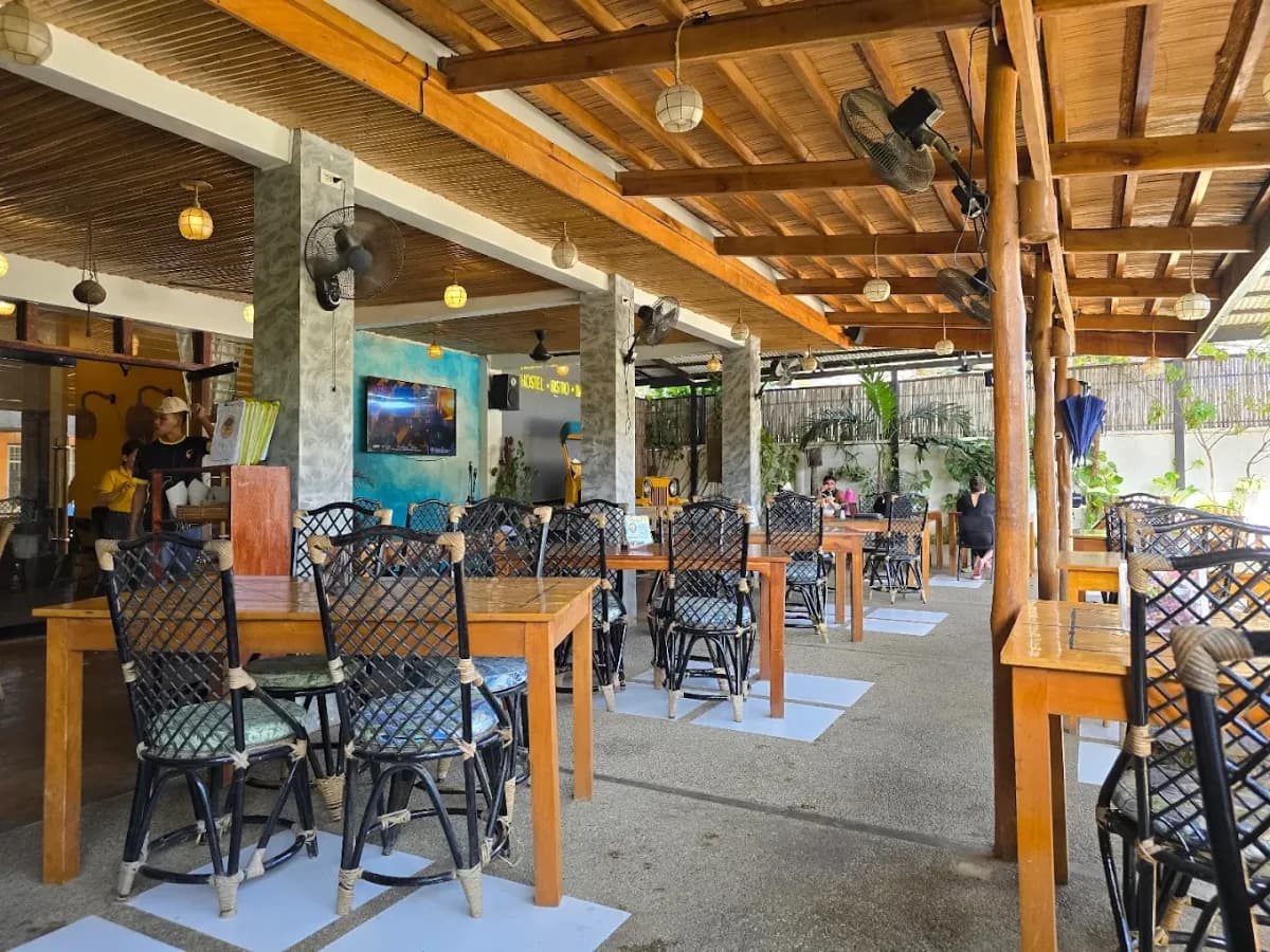 Guni Guni Bistro 4