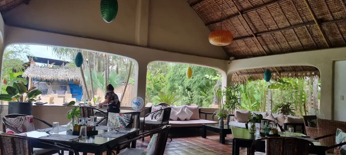 Hibiscus Restaurant & Bar 4