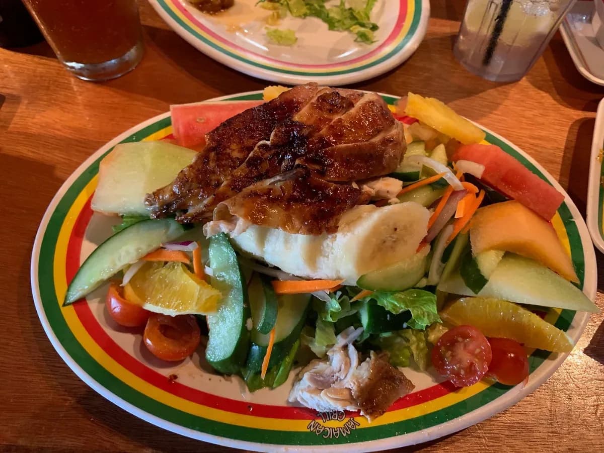 Jamaican Grill Dededo Mall 4