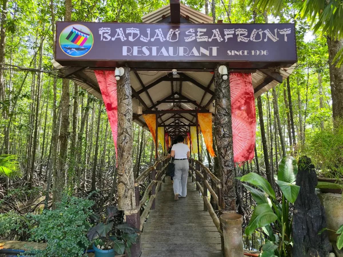 Badjao Seafront Restaurant 2