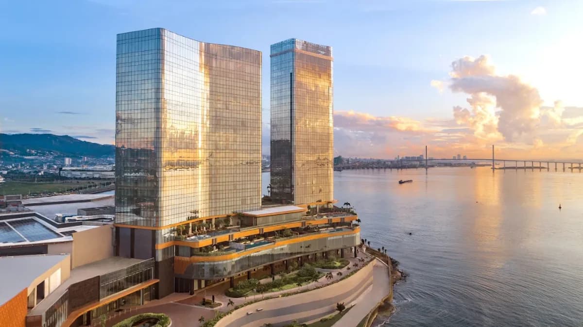 Fili Hotel NUSTAR Cebu 2