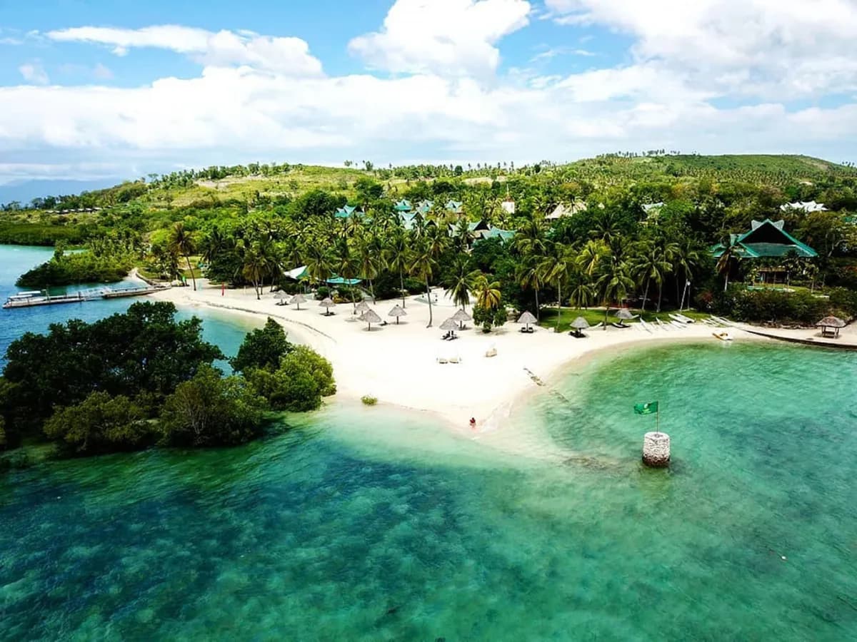 Badian Island Wellness Resort 3