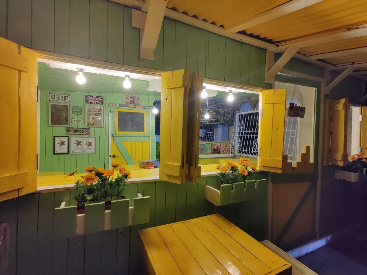 Mama's Little Secret Creative Burgers 2