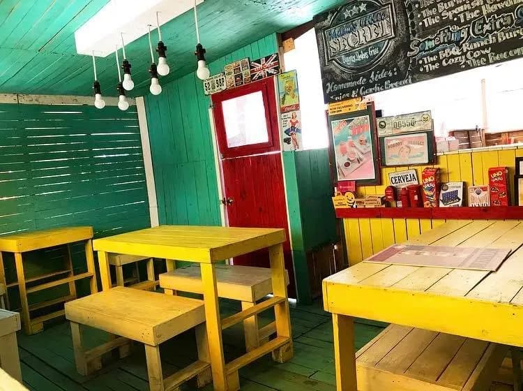 Mama's Little Secret Creative Burgers 3