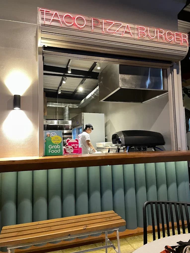 Mothership Burgers 3