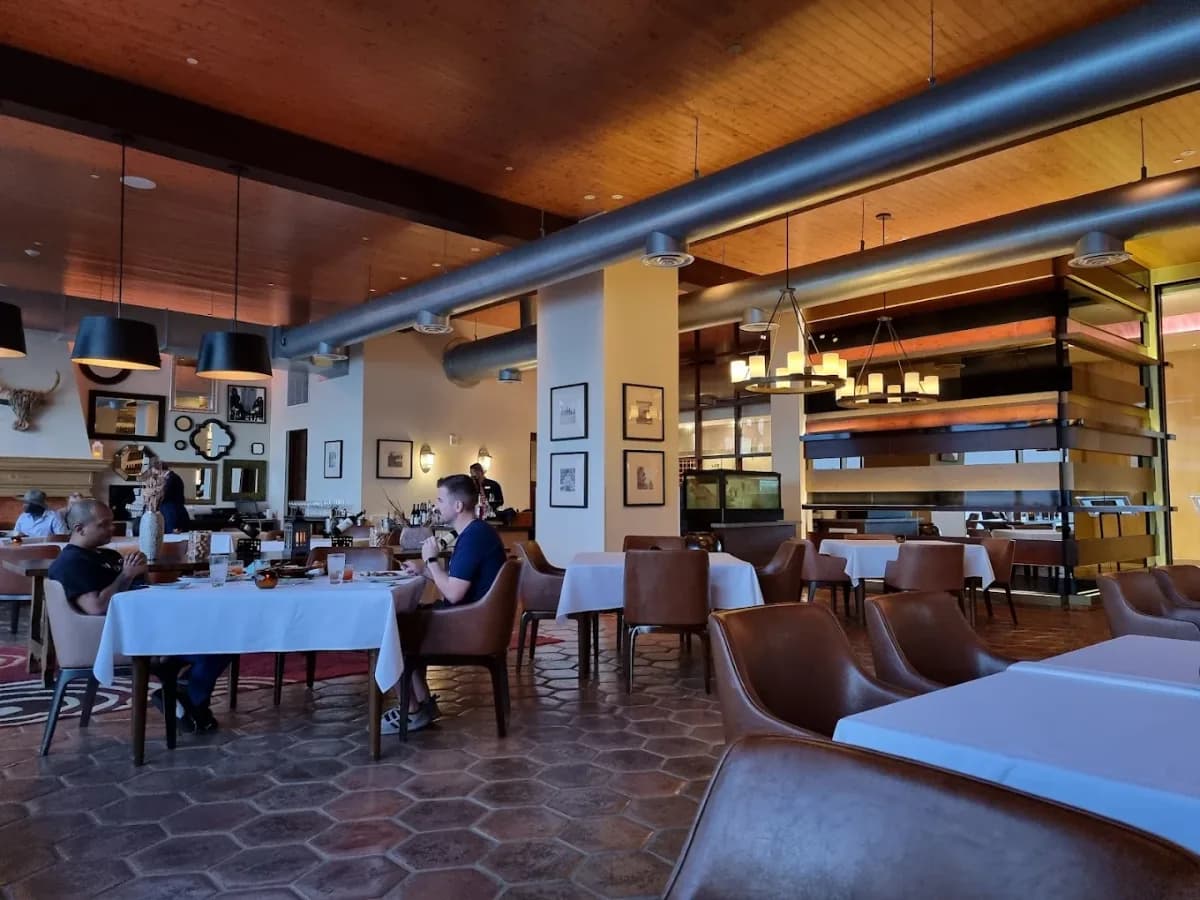 Alfredo's Steakhouse 5