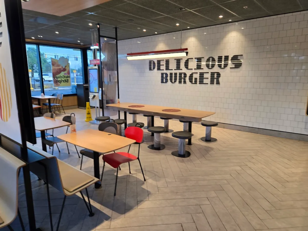 Mc Donald's - Mangilao 4