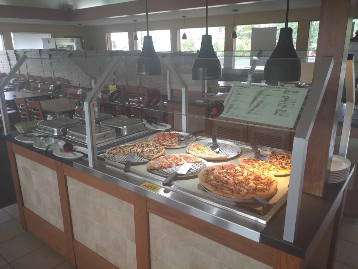 Pizza Hut -- Agana Shopping Center 4