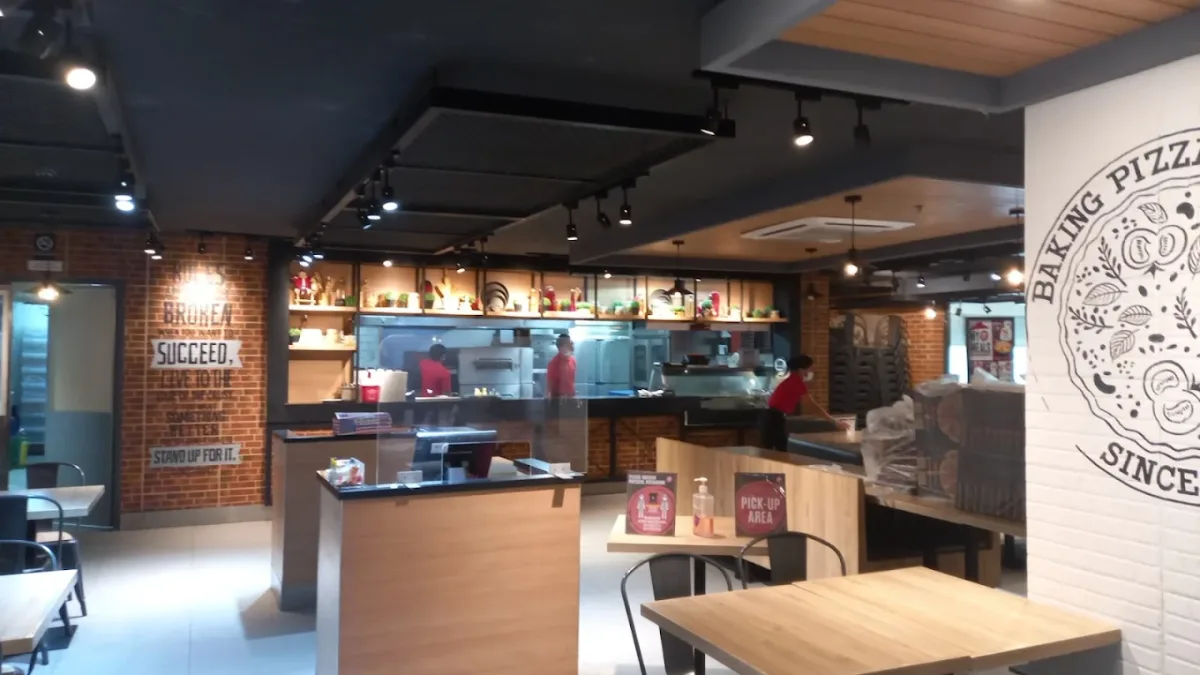 Pizza Hut SM Cebu 4