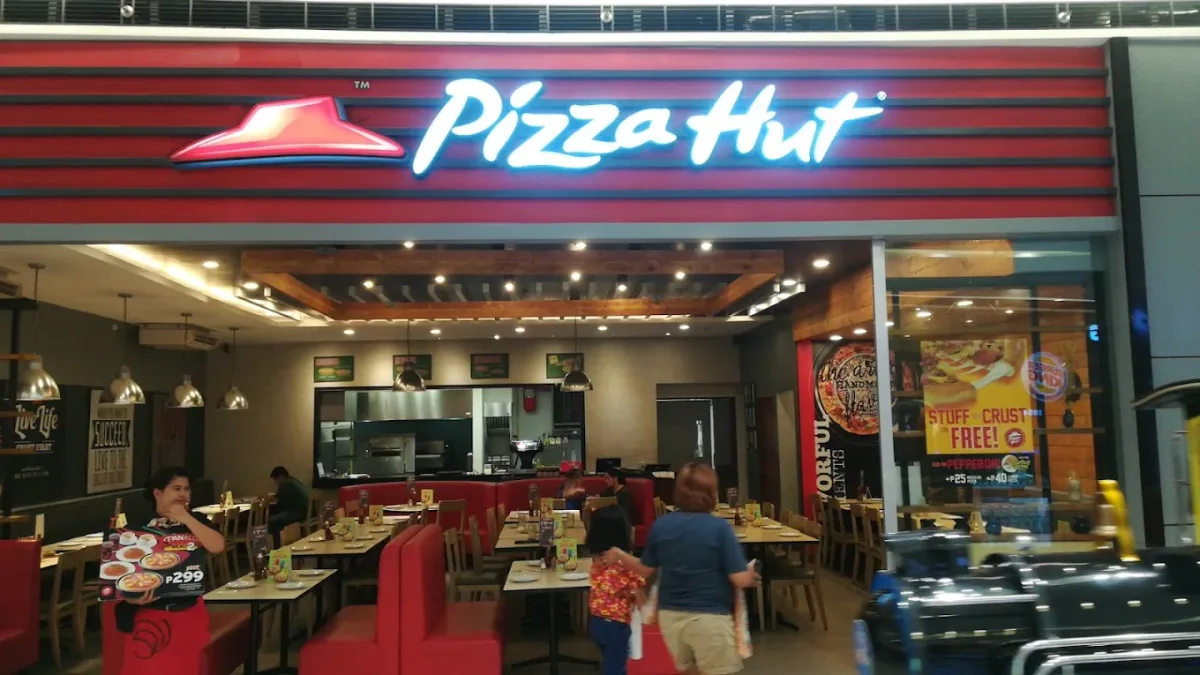Pizza Hut SM Seaside 2