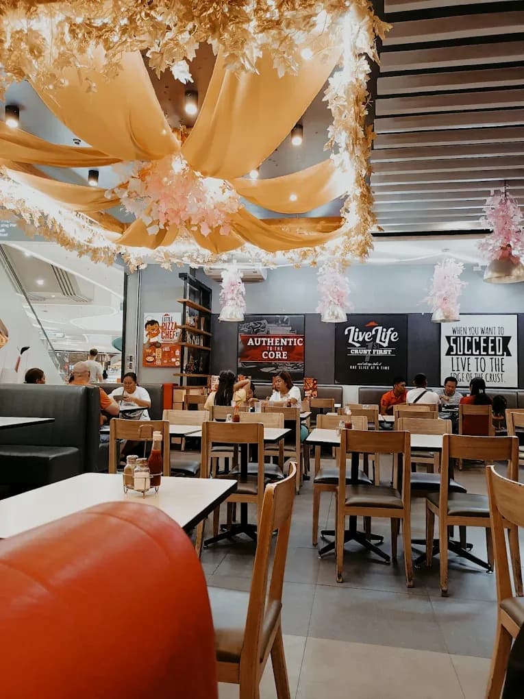 Pizza Hut SM Seaside 5