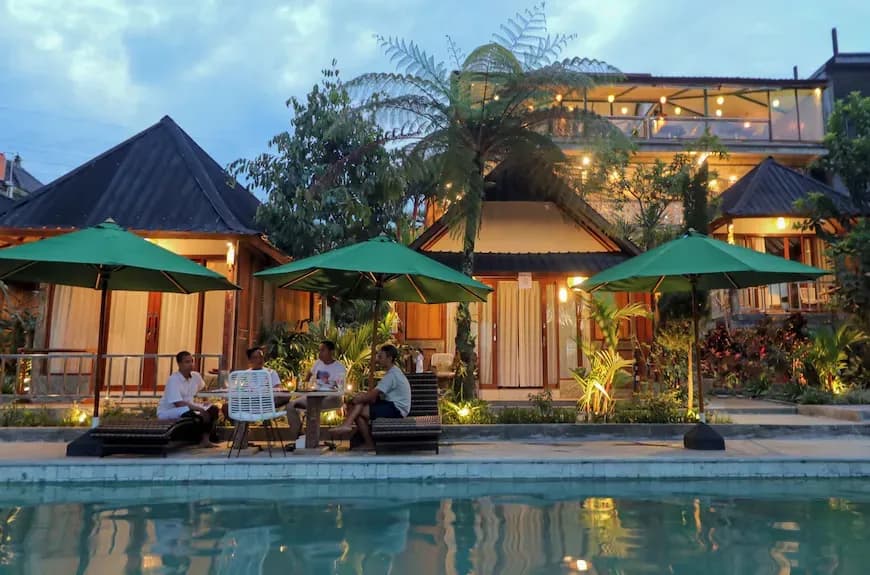 Mina Baturiti Hotel & Resto 3