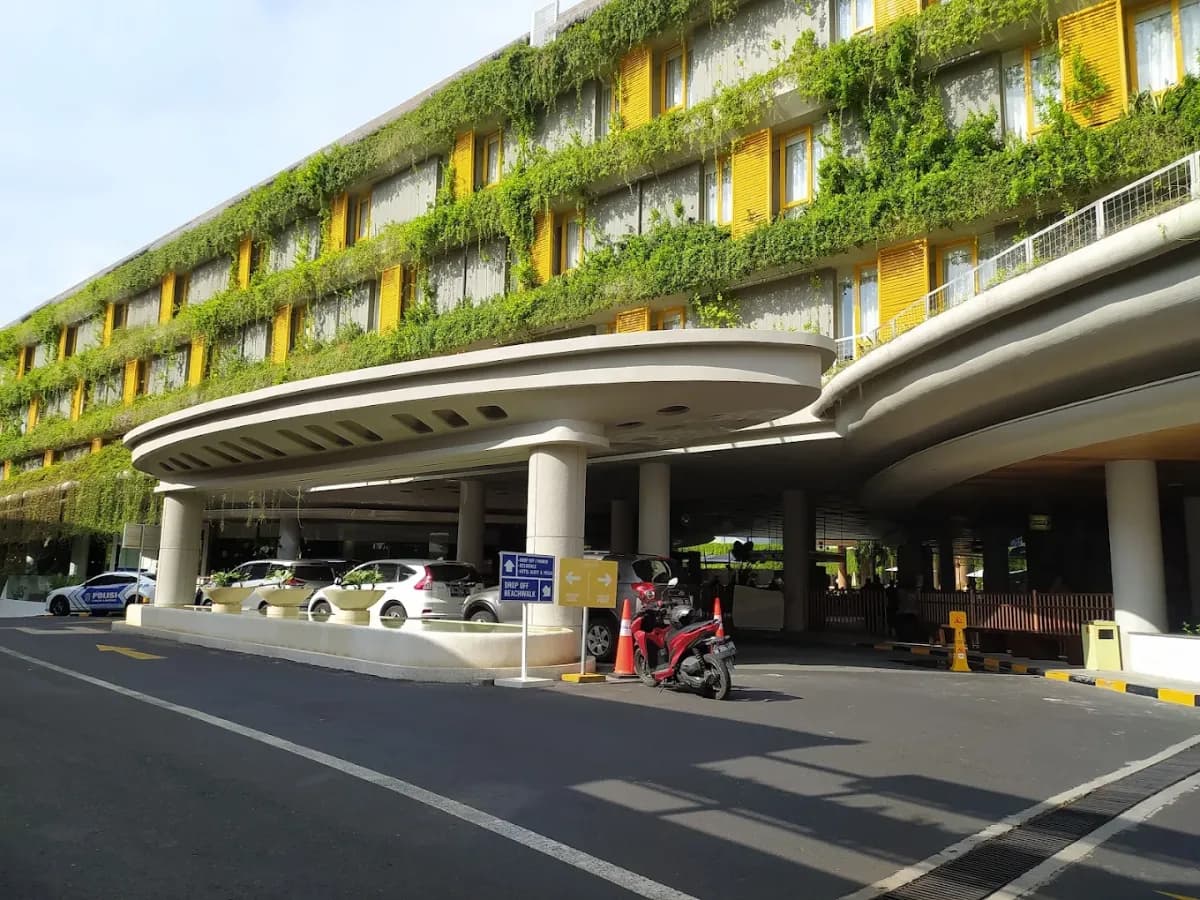 Aloft Bali Kuta at Beachwalk 3