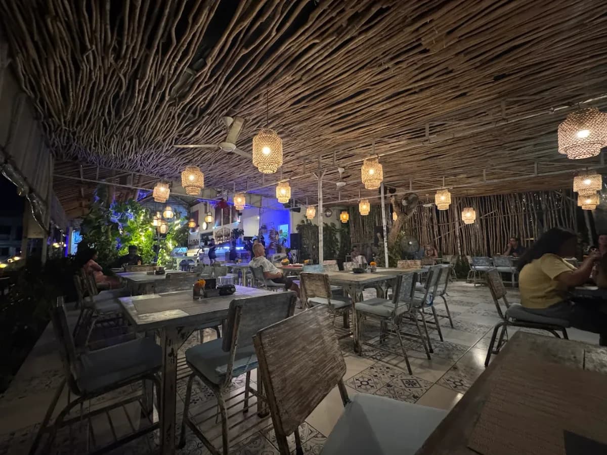 Warung Italia Bali (Mezza Mediterranean Cuisine) - Restaurants - Legian