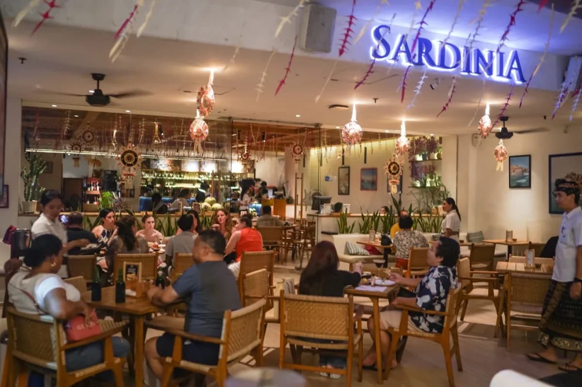 Cafe Sardinia 3