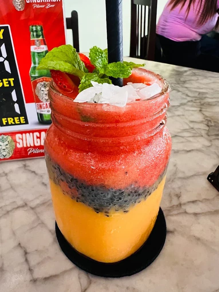 Made’s Warung Cafe - Restaurants - Kuta
