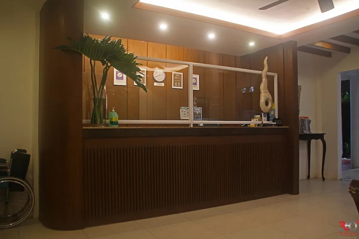 White House Beach Resort 3