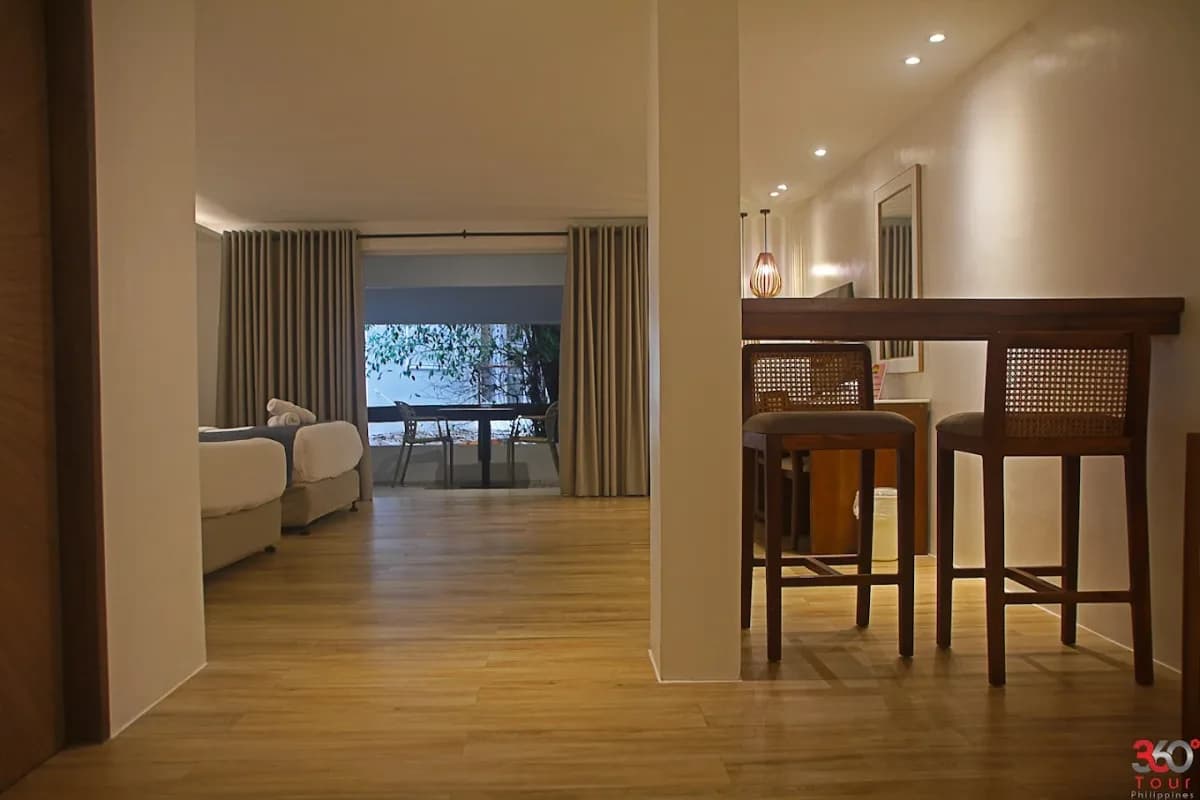 White House Beach Resort 4