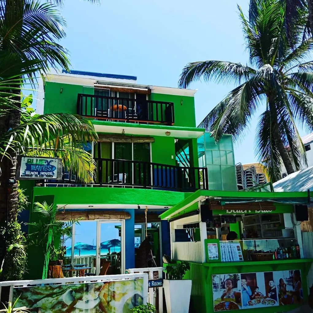 Blue Waves Beach House 2