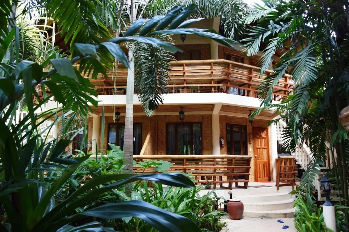 Nigi Nigi Nu Noos Resort 2