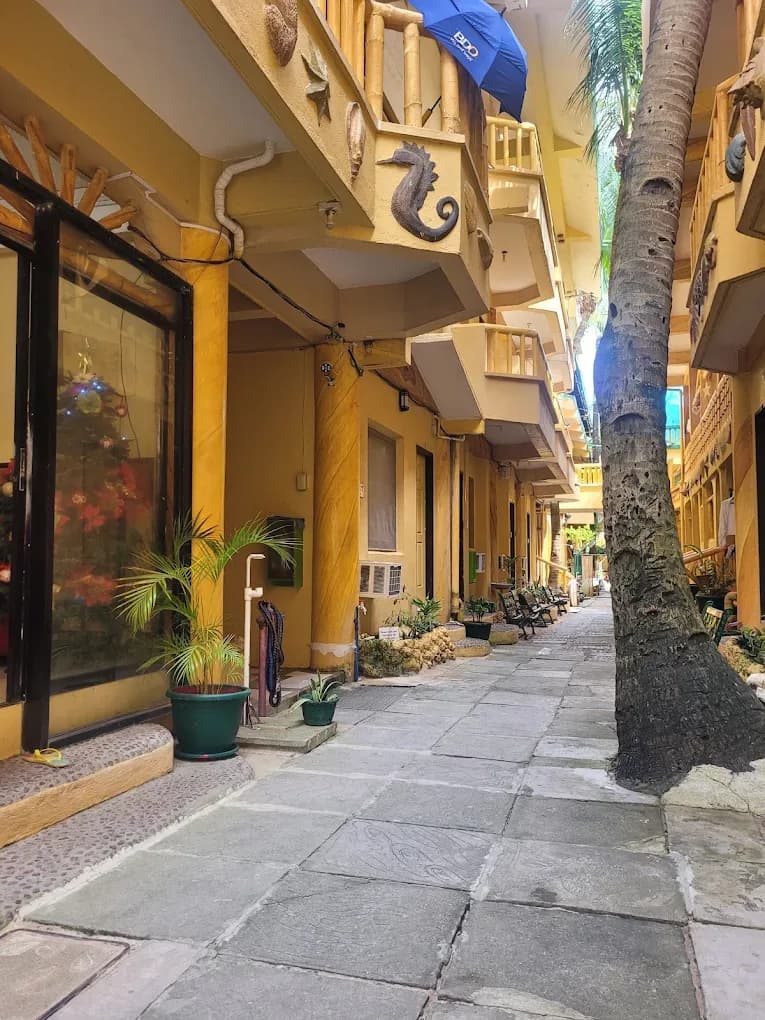 La Isla Bonita Resort Boracay 5