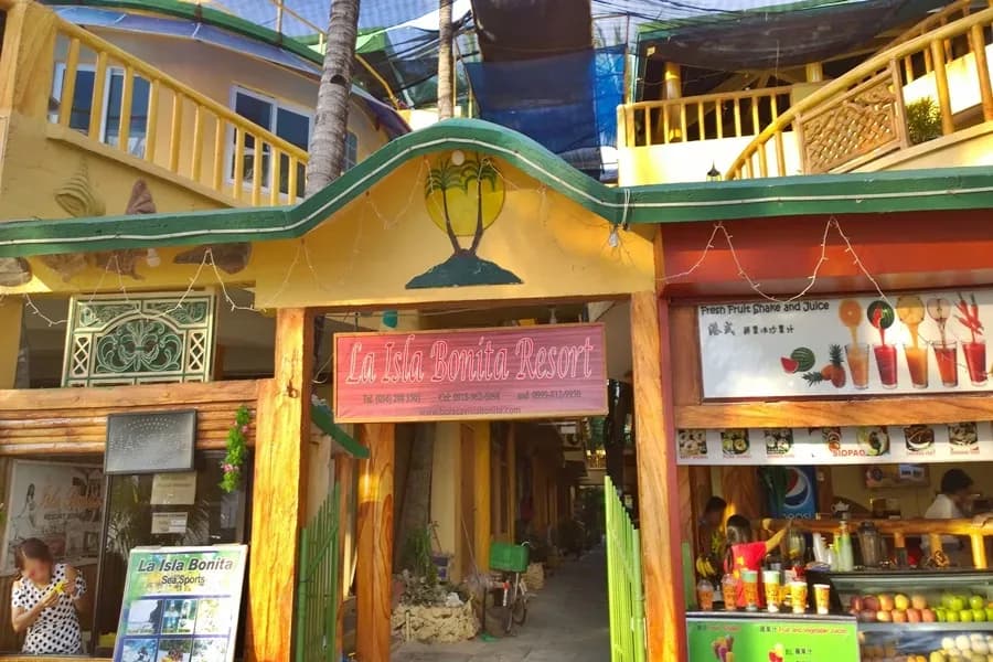 La Isla Bonita Resort Boracay 2