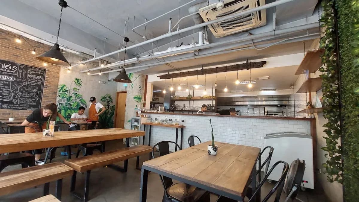 Nonie’s Boracay (Japanese-inspired dishes) 4