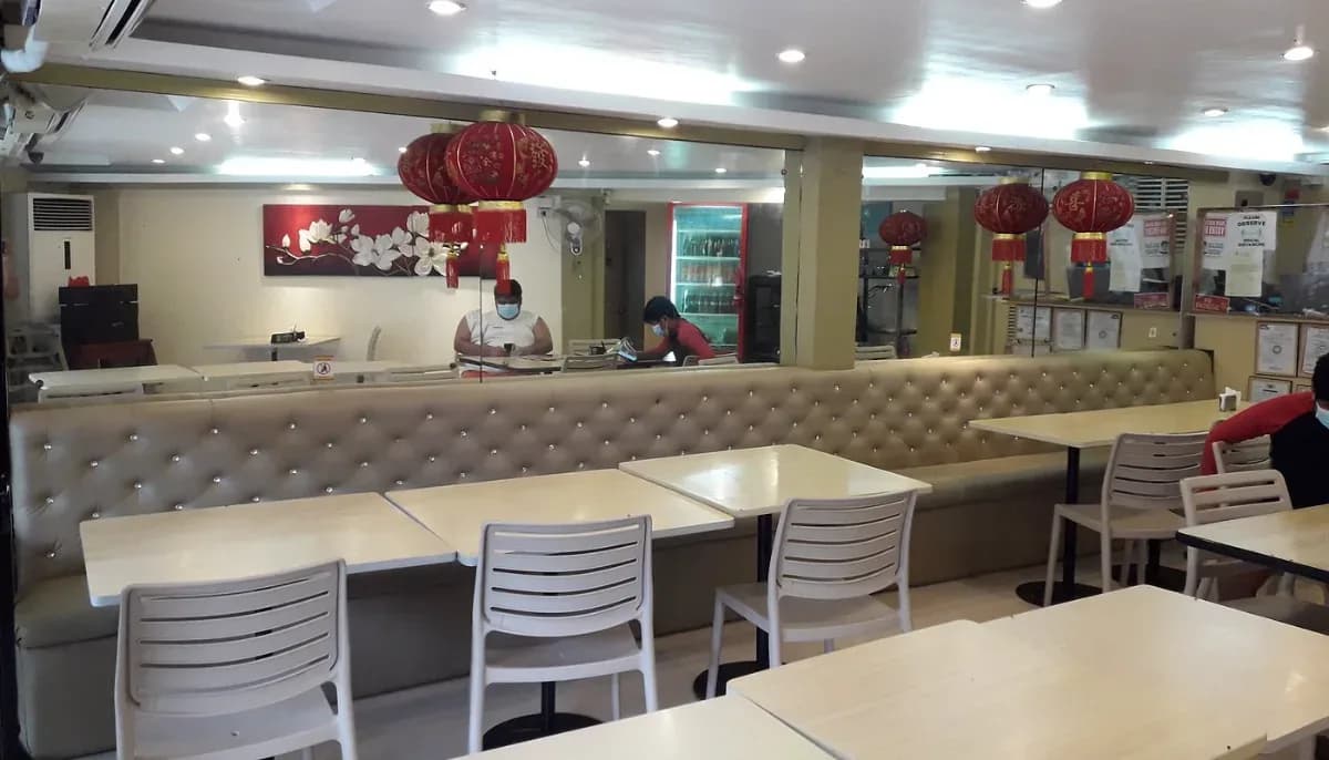 Queen Bee Restaurant 4