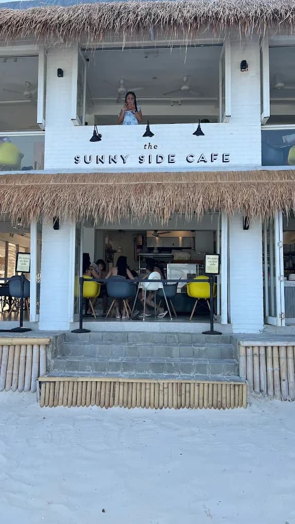 The Sunny Side Cafe - Station 1 3