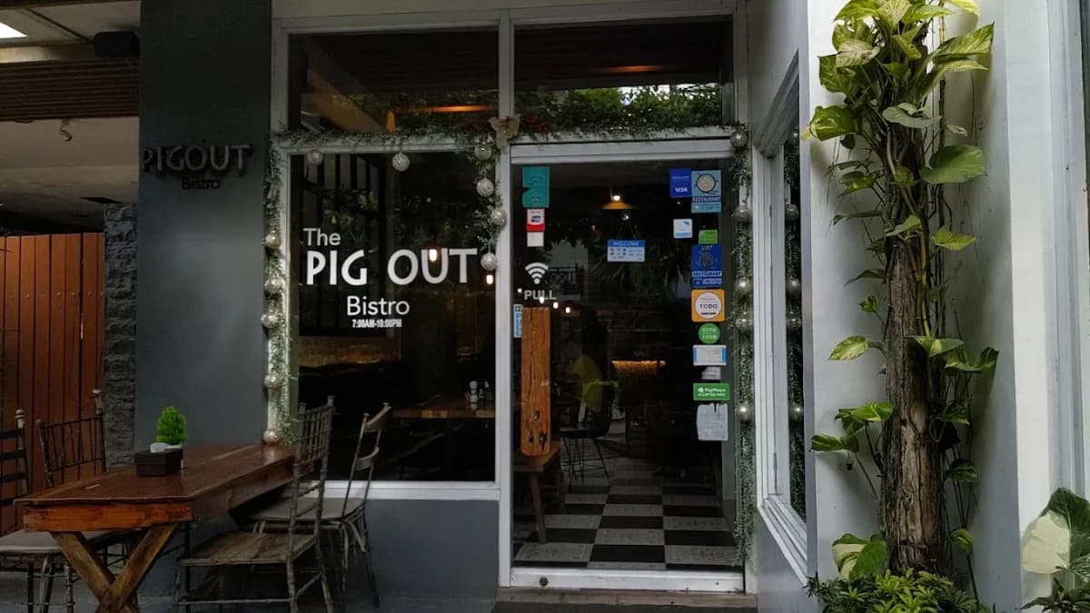 Pig Out Bistro 3