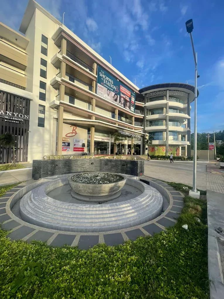 The Shoppes at Station B 3