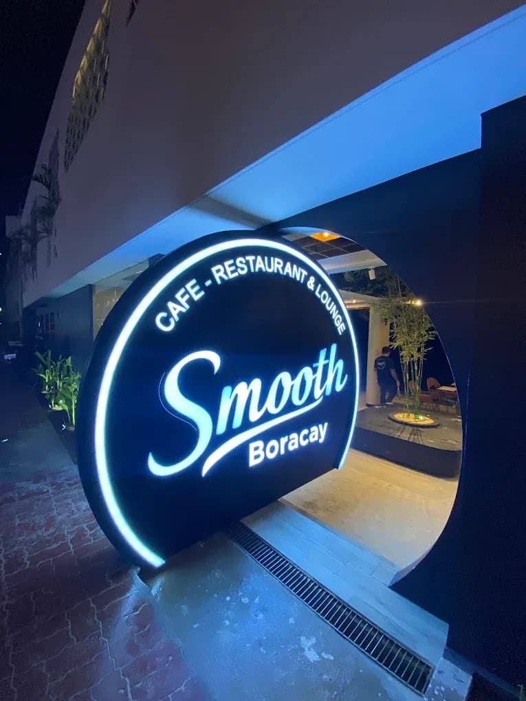 Smooth Boracay - Cafe, Restaurant & Lounge 2