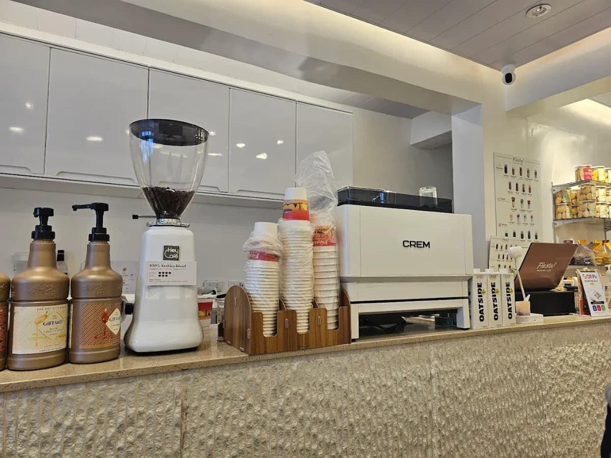 Fiesta Souvenir Café 4