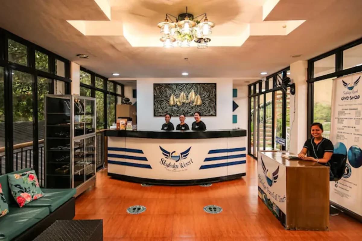 Skylodge Resort Coron 2