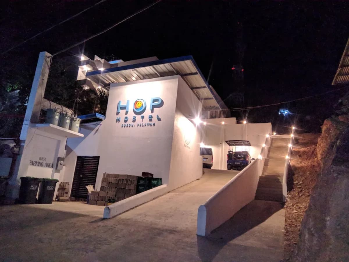 Hop Hostel Coron 3