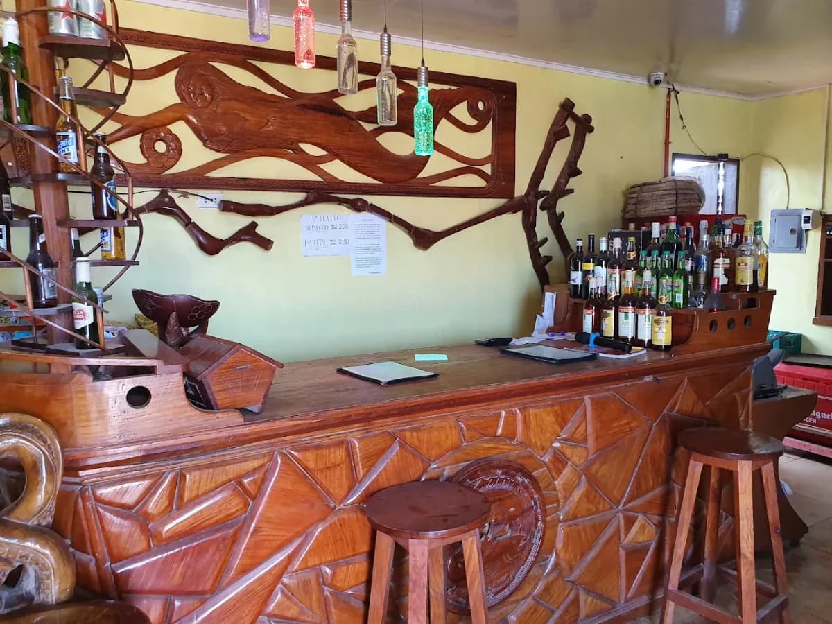 Luis Bay Travellers Lodge 4