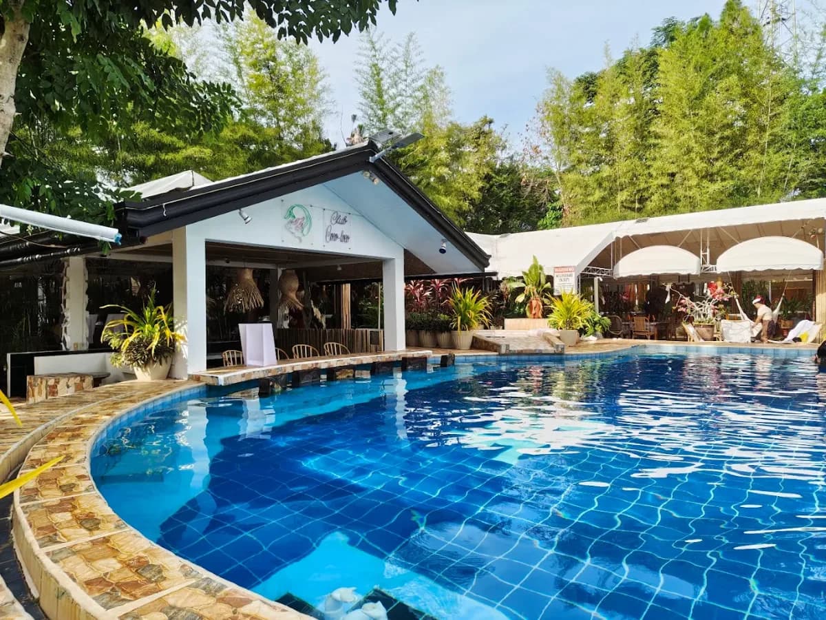 Deep Forest Garden Hotel 2