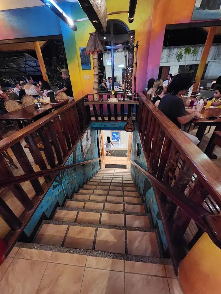 El Nido Boutique Artcafe 3
