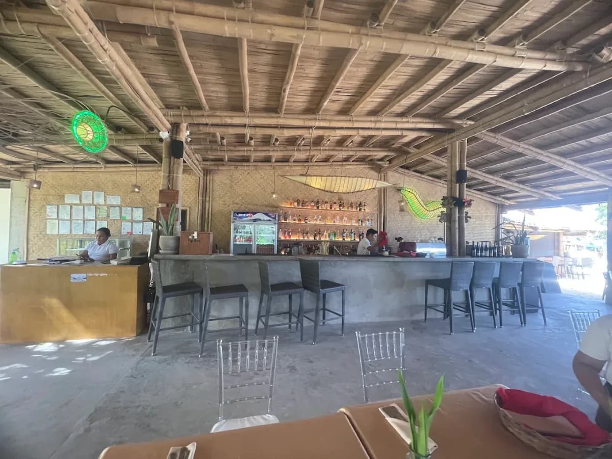 Sunmai Beach Bar and Restaurant 3