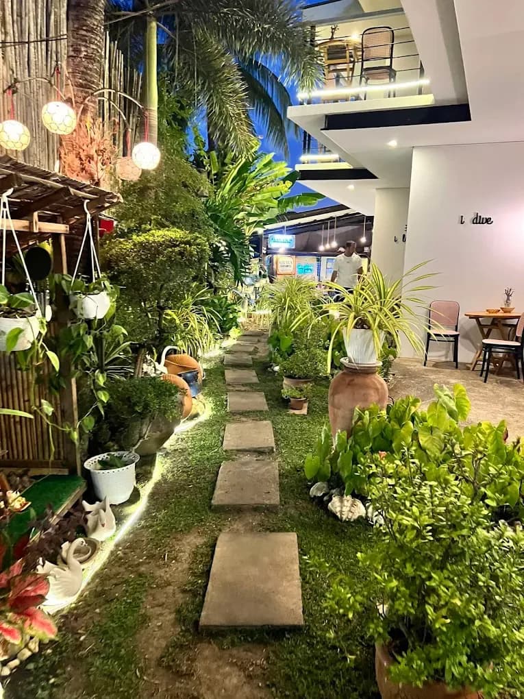 Gavin's Kitchen + Bar - The Bay Area Coron 4