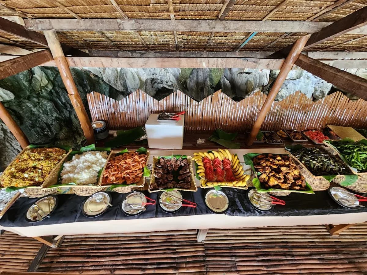 Gavin's Kitchen + Bar - The Bay Area Coron 5
