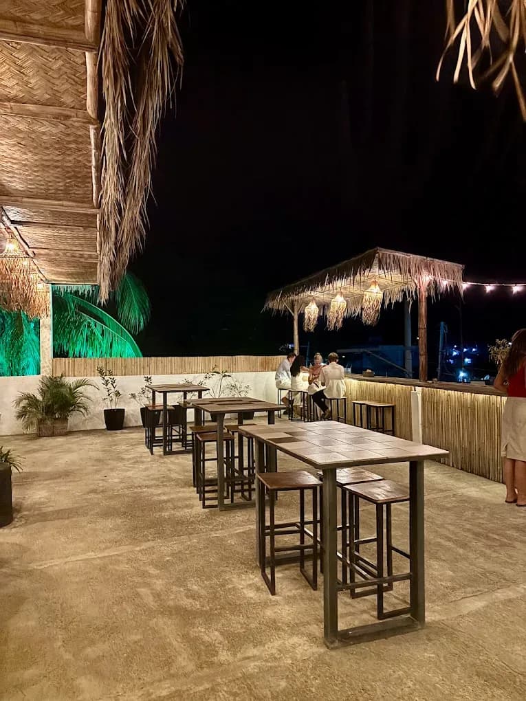 AlFresco Coron 3