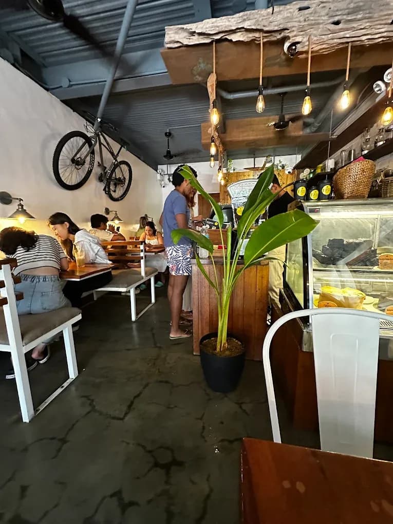 Epic Island Cafe - Poco Deli Coron 5