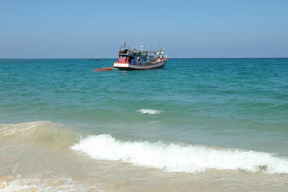 Nai Yang Beach 3