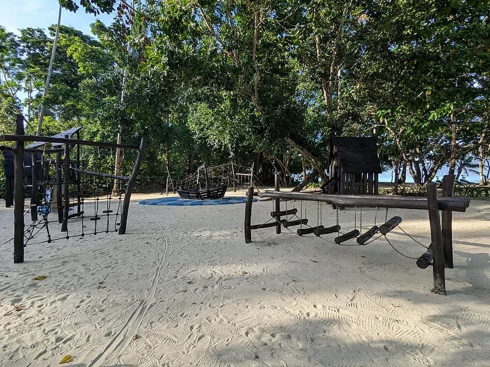 Lio Beach 2