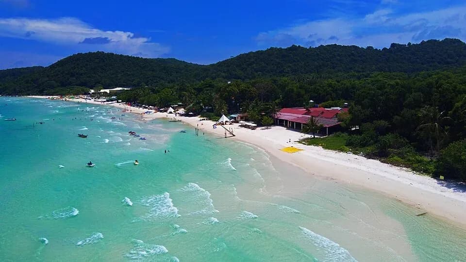 Sao Beach (Bãi Sao) 1