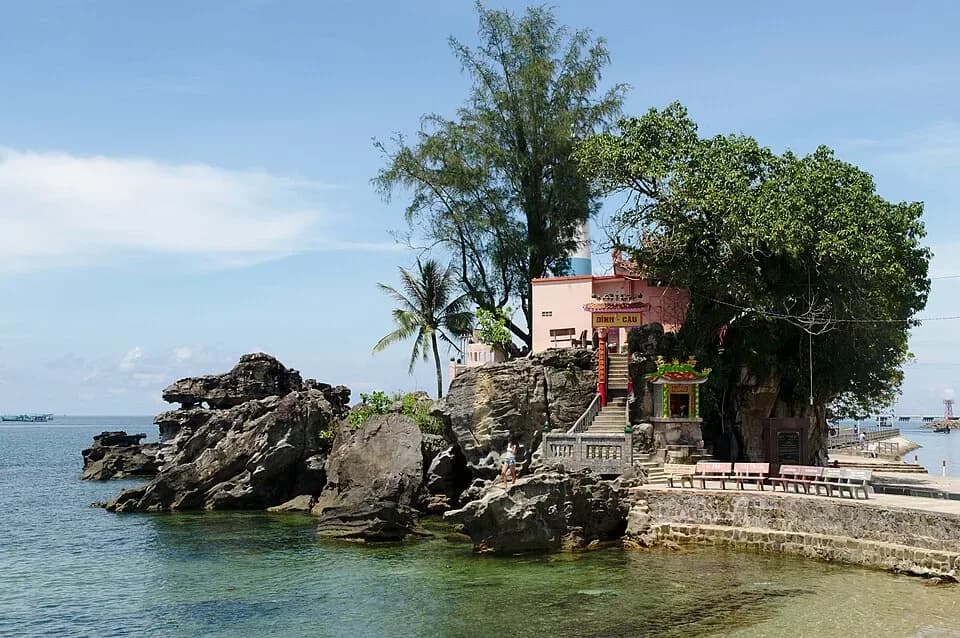 Dinh Cậu