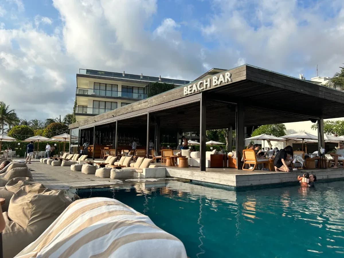Beach Bar - Alila Seminyak