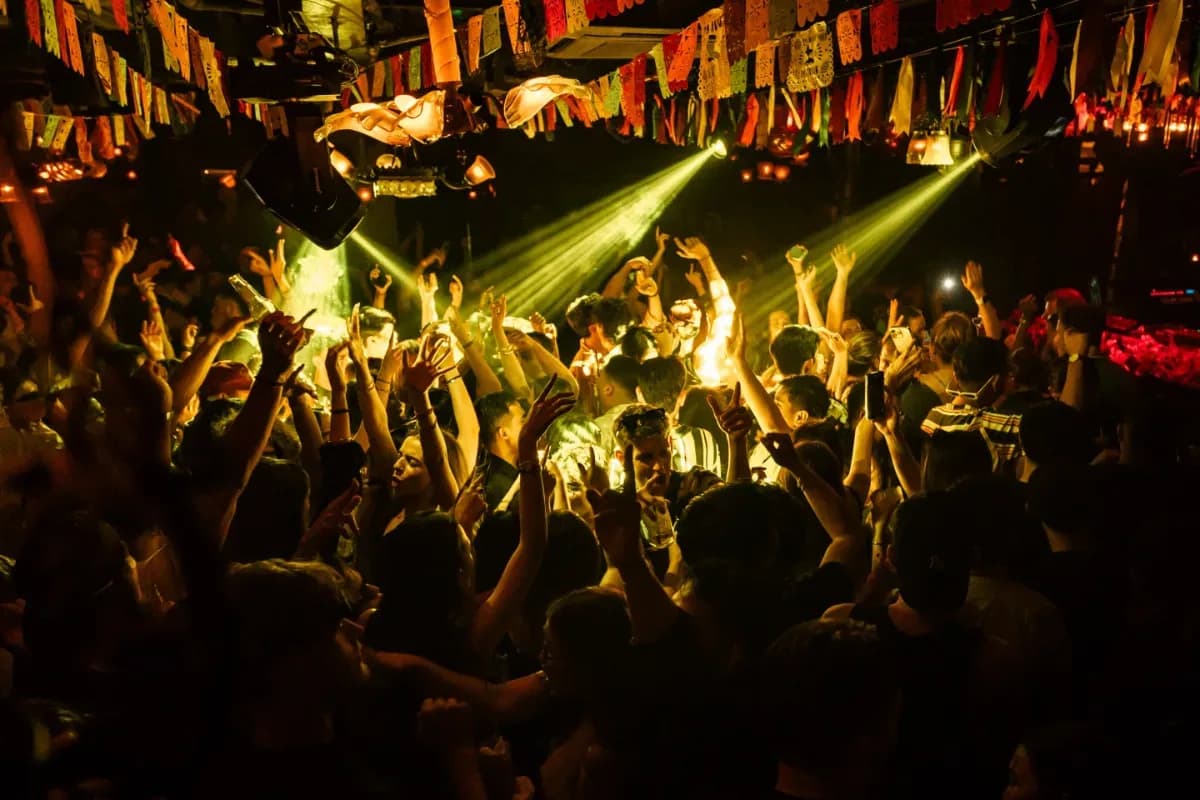 Favela Chic Beach Club